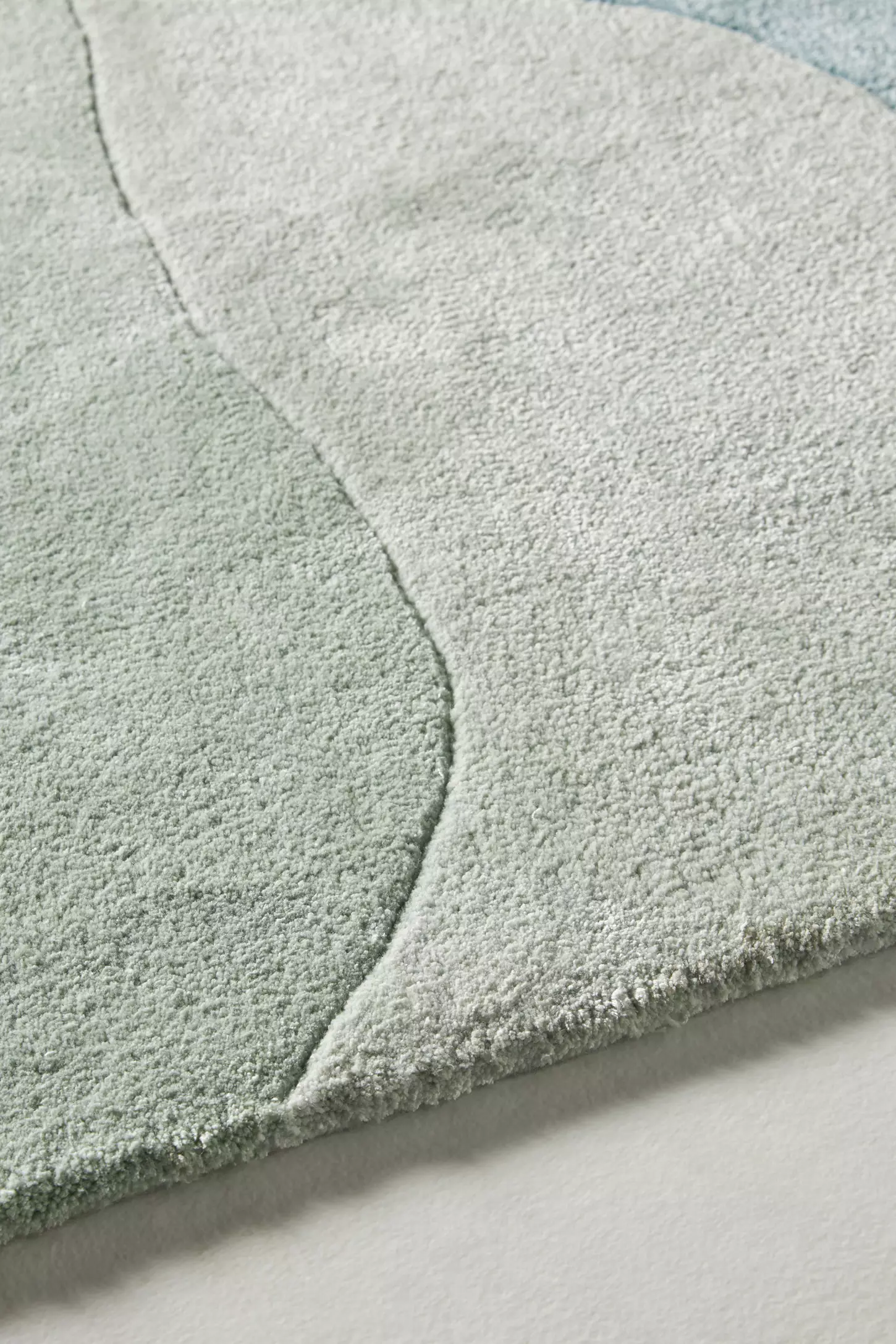 OVAL SWIRL WOOL RUG - BLUE OMBRE - Image 4